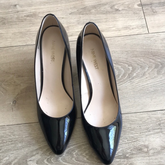 Heels - Picture 2 of 5